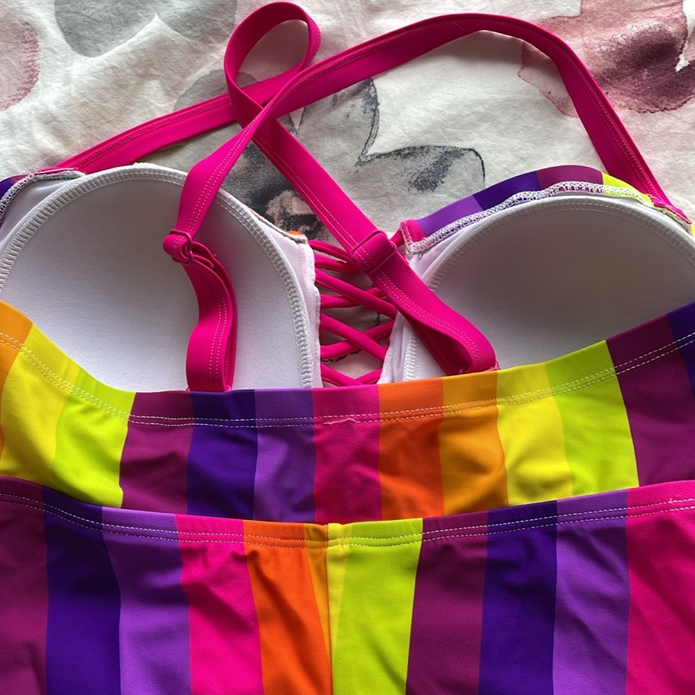Torrid Slim Fix Wireless Lattice Front One Piece Swimsuit Bright Rainbow -Size 0 - Picture 3 of 7